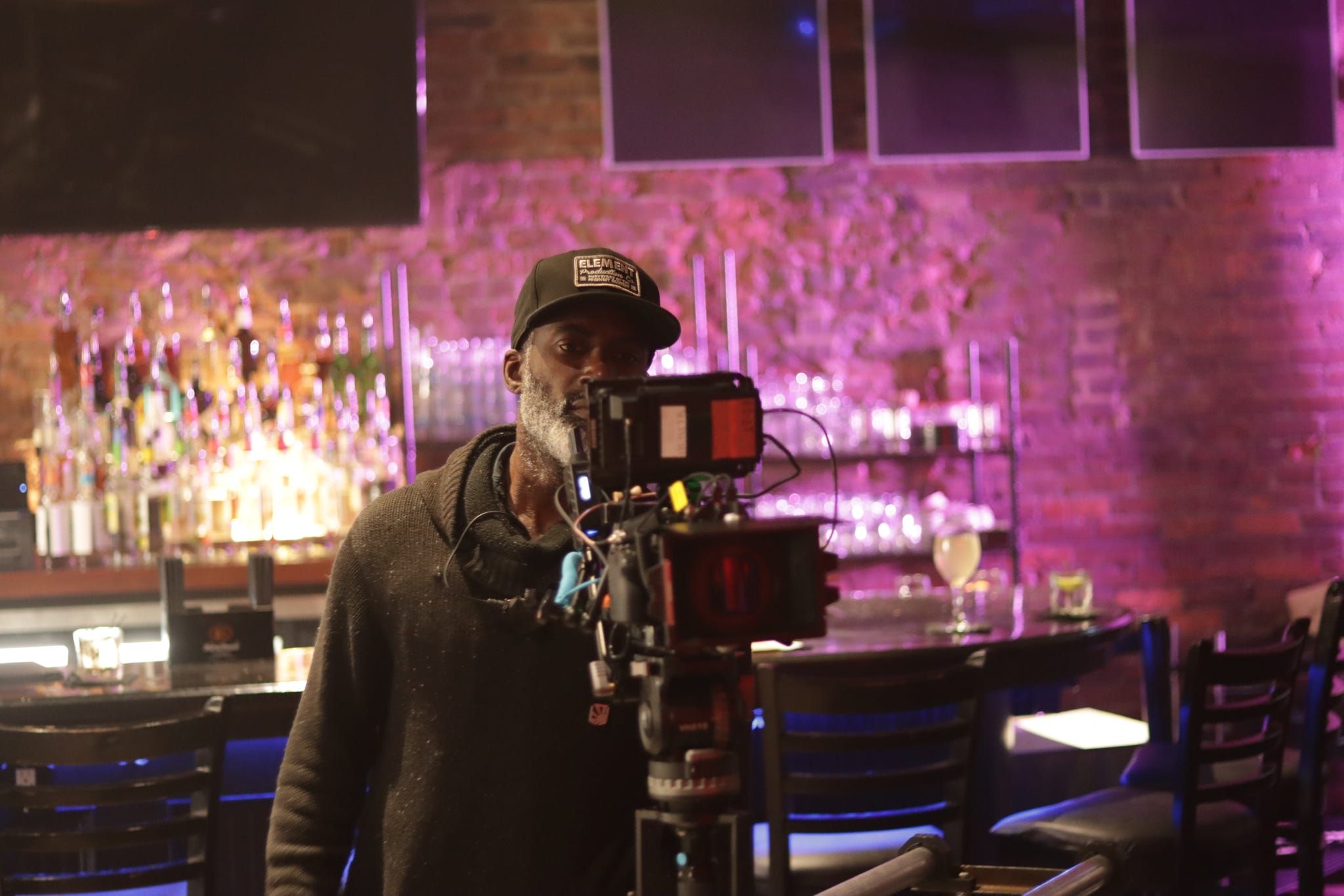 Behind the scenes photo 19
