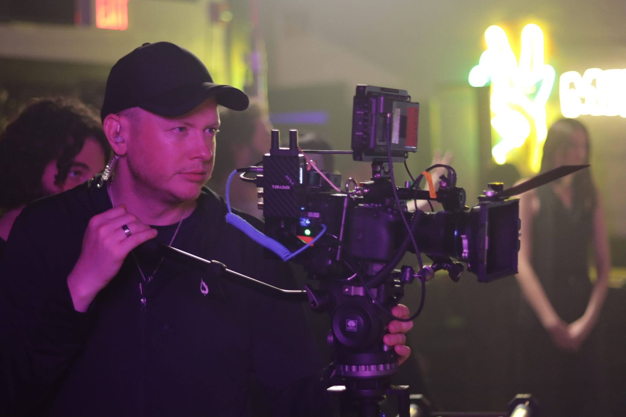 Behind the scenes photo 20